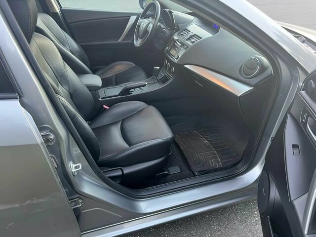 Серый Мазда 3, объемом двигателя 2 л и пробегом 85 тыс. км за 3700 $, фото 9 на Automoto.ua