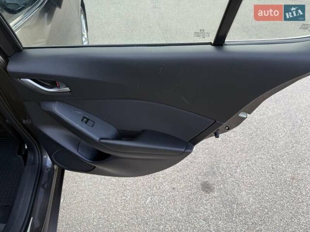Серый Мазда 3, объемом двигателя 1.5 л и пробегом 134 тыс. км за 11600 $, фото 15 на Automoto.ua