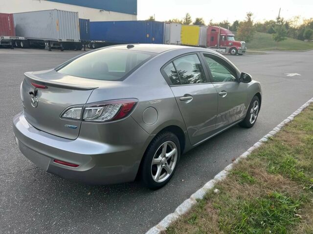 Серый Мазда 3, объемом двигателя 2 л и пробегом 85 тыс. км за 3700 $, фото 3 на Automoto.ua