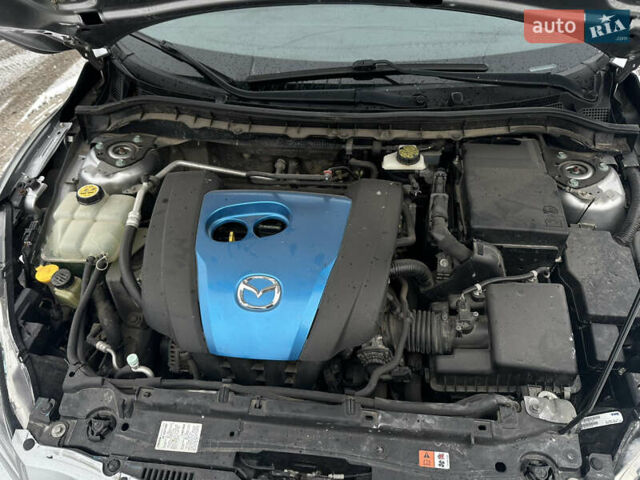 Серый Мазда 3, объемом двигателя 2 л и пробегом 111 тыс. км за 8800 $, фото 21 на Automoto.ua