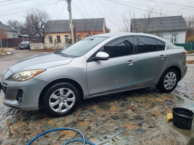 Серый Мазда 3, объемом двигателя 0 л и пробегом 120 тыс. км за 7200 $, фото 3 на Automoto.ua