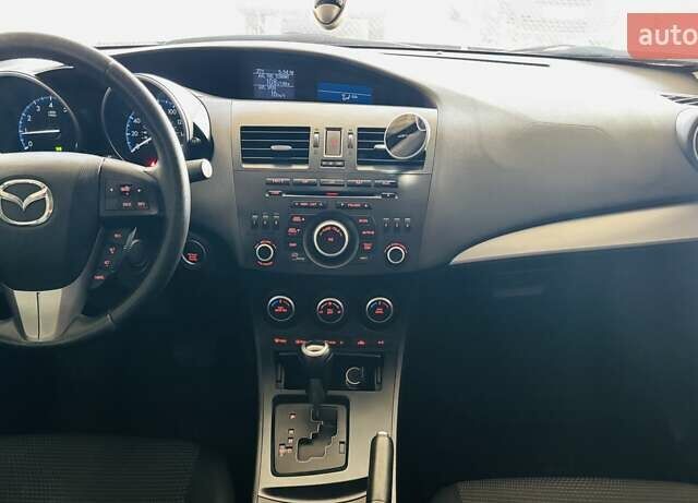 Серый Мазда 3, объемом двигателя 2 л и пробегом 106 тыс. км за 10500 $, фото 41 на Automoto.ua