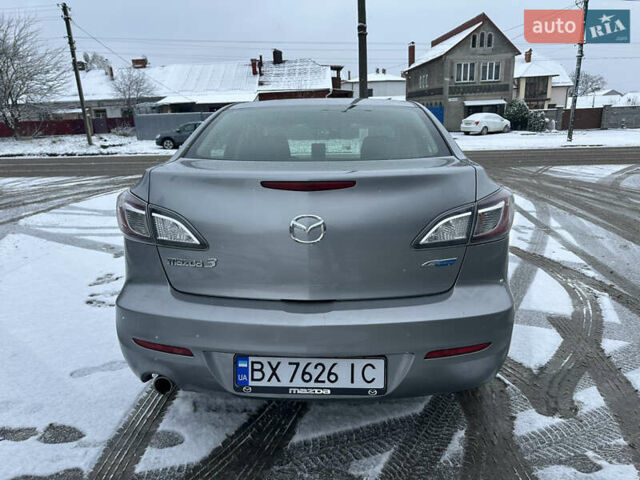 Серый Мазда 3, объемом двигателя 2 л и пробегом 111 тыс. км за 8800 $, фото 5 на Automoto.ua