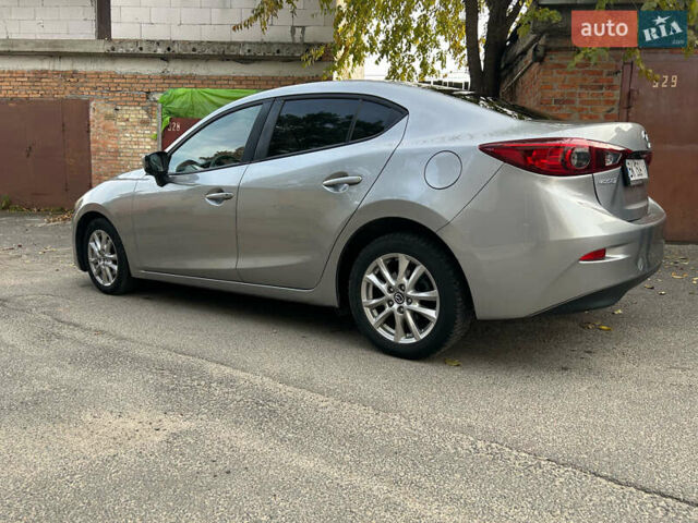 Серый Мазда 3, объемом двигателя 2 л и пробегом 182 тыс. км за 9000 $, фото 5 на Automoto.ua