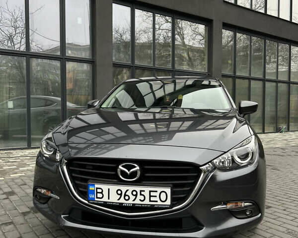 Серый Мазда 3, объемом двигателя 2 л и пробегом 146 тыс. км за 10700 $, фото 2 на Automoto.ua