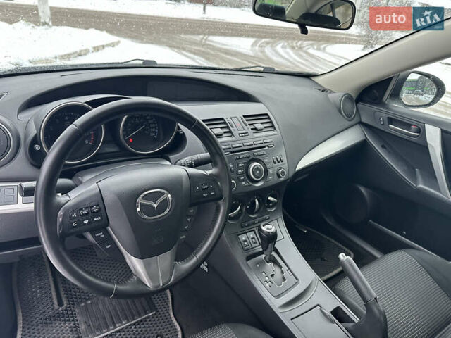 Серый Мазда 3, объемом двигателя 2 л и пробегом 111 тыс. км за 8800 $, фото 10 на Automoto.ua