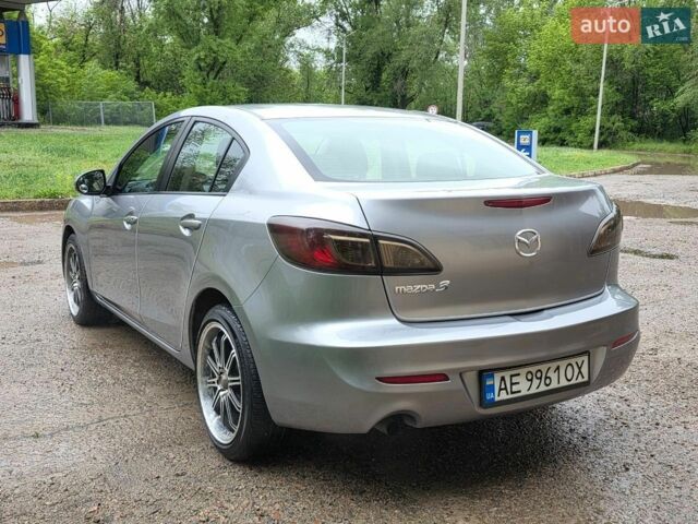Серый Мазда 3, объемом двигателя 2 л и пробегом 187 тыс. км за 7999 $, фото 7 на Automoto.ua