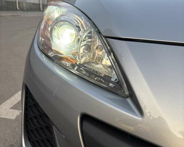 Серый Мазда 3, объемом двигателя 2 л и пробегом 106 тыс. км за 10500 $, фото 12 на Automoto.ua