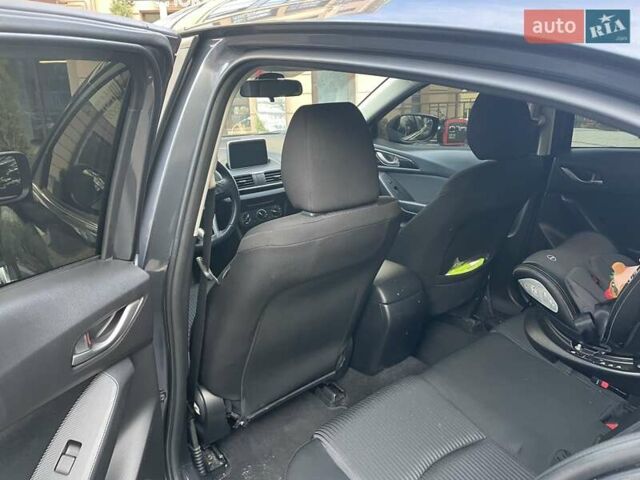 Сірий Мазда 3, об'ємом двигуна 2 л та пробігом 84 тис. км за 11300 $, фото 4 на Automoto.ua
