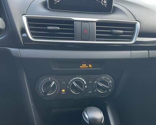 Сірий Мазда 3, об'ємом двигуна 2 л та пробігом 84 тис. км за 11300 $, фото 7 на Automoto.ua