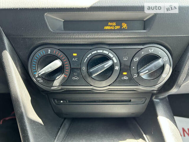 Сірий Мазда 3, об'ємом двигуна 2 л та пробігом 149 тис. км за 1800 $, фото 16 на Automoto.ua