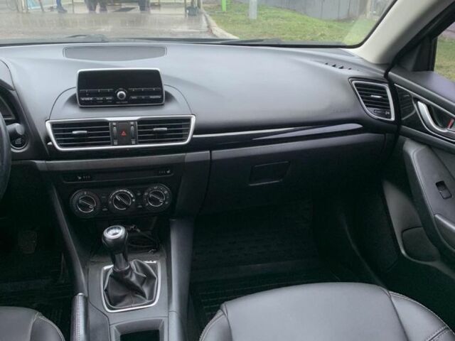 Серый Мазда 3, объемом двигателя 1.6 л и пробегом 115 тыс. км за 11000 $, фото 5 на Automoto.ua