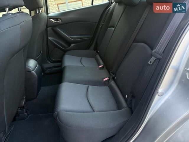 Серый Мазда 3, объемом двигателя 2 л и пробегом 198 тыс. км за 9799 $, фото 8 на Automoto.ua