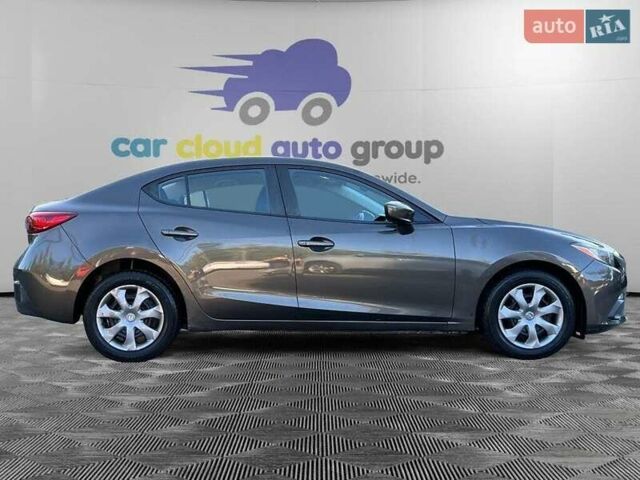 Сірий Мазда 3, об'ємом двигуна 2 л та пробігом 107 тис. км за 1900 $, фото 3 на Automoto.ua