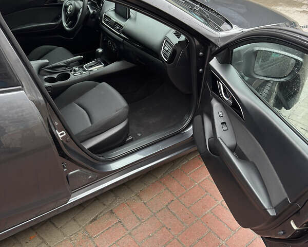 Сірий Мазда 3, об'ємом двигуна 2 л та пробігом 168 тис. км за 10400 $, фото 8 на Automoto.ua