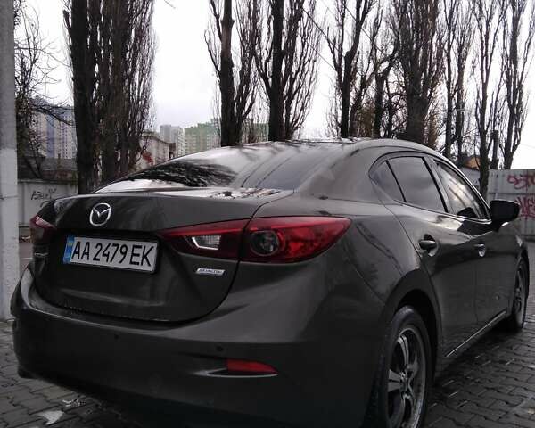 Серый Мазда 3, объемом двигателя 2 л и пробегом 208 тыс. км за 10200 $, фото 9 на Automoto.ua