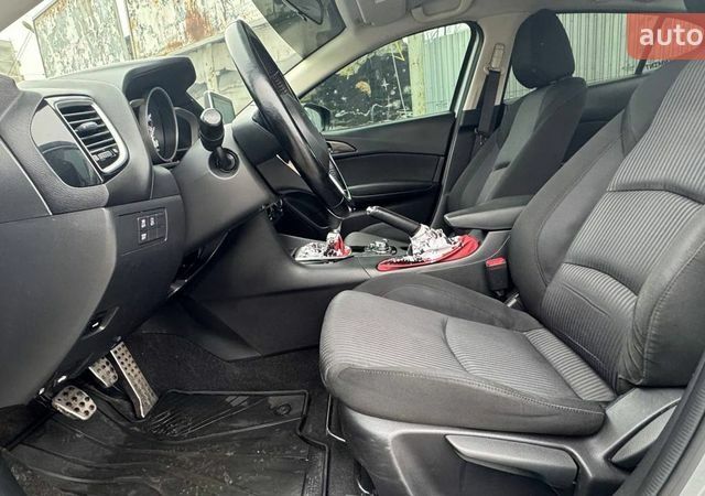 Серый Мазда 3, объемом двигателя 2 л и пробегом 165 тыс. км за 11400 $, фото 9 на Automoto.ua