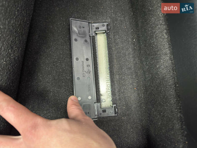 Сірий Мазда 3, об'ємом двигуна 2 л та пробігом 168 тис. км за 10400 $, фото 21 на Automoto.ua