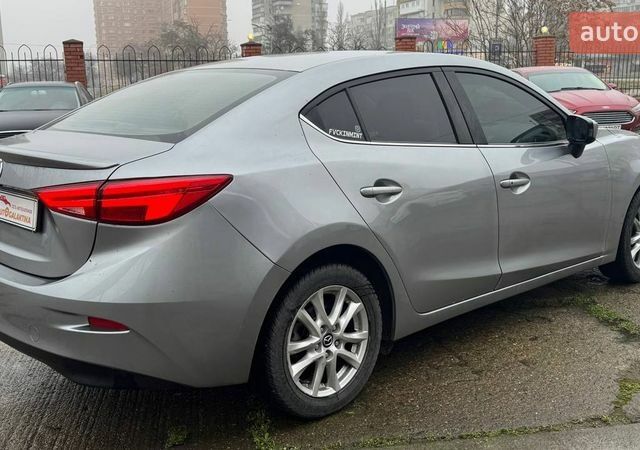 Серый Мазда 3, объемом двигателя 2 л и пробегом 165 тыс. км за 11400 $, фото 6 на Automoto.ua