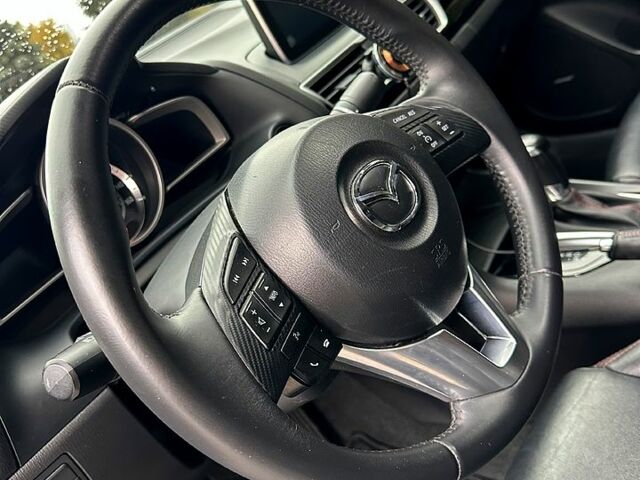 Мазда 3 2015 в Запорожье на Automoto.ua Серый Мазда 3, объемом двигателя 2 л и пробегом 108 тыс. км за 12000 $, фото 7 на Automoto.ua