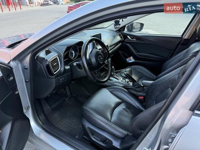 Серый Мазда 3, объемом двигателя 2 л и пробегом 213 тыс. км за 12500 $, фото 11 на Automoto.ua