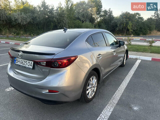 Серый Мазда 3, объемом двигателя 2 л и пробегом 210 тыс. км за 9999 $, фото 12 на Automoto.ua