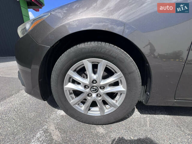 Серый Мазда 3, объемом двигателя 2 л и пробегом 192 тыс. км за 11500 $, фото 3 на Automoto.ua