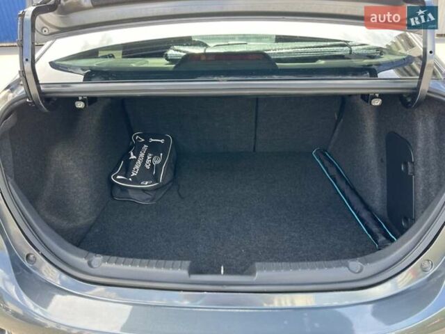 Серый Мазда 3, объемом двигателя 2.5 л и пробегом 173 тыс. км за 9000 $, фото 14 на Automoto.ua