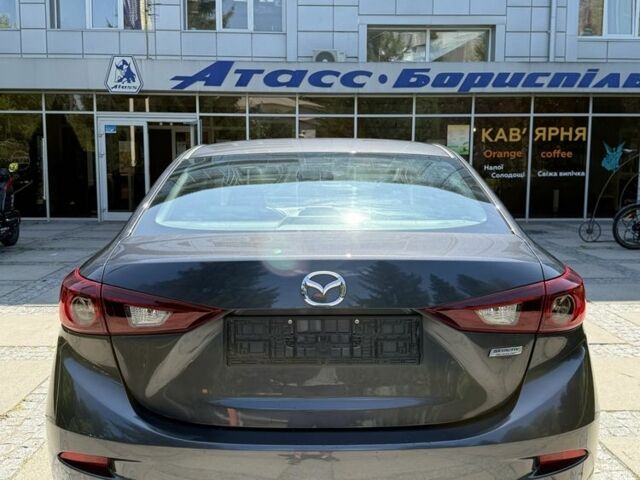 Серый Мазда 3, объемом двигателя 2 л и пробегом 194 тыс. км за 8500 $, фото 2 на Automoto.ua