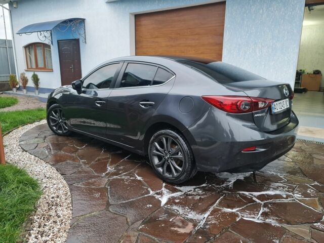 Серый Мазда 3, объемом двигателя 2 л и пробегом 202 тыс. км за 9500 $, фото 3 на Automoto.ua