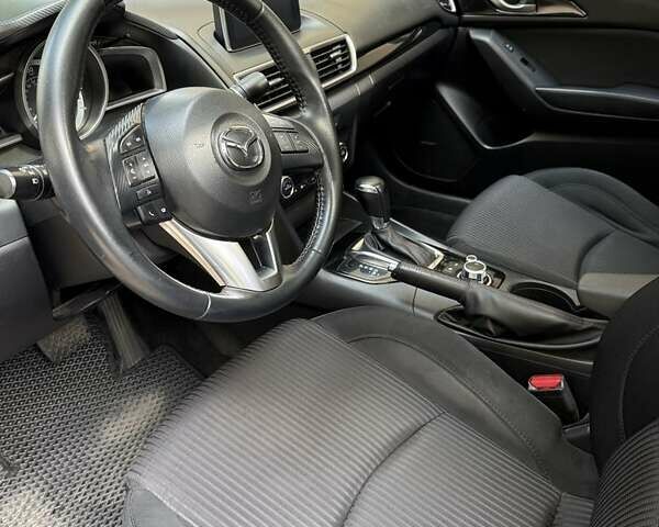 Сірий Мазда 3, об'ємом двигуна 2 л та пробігом 146 тис. км за 11200 $, фото 5 на Automoto.ua