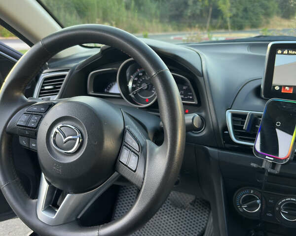 Серый Мазда 3, объемом двигателя 2 л и пробегом 210 тыс. км за 9999 $, фото 24 на Automoto.ua