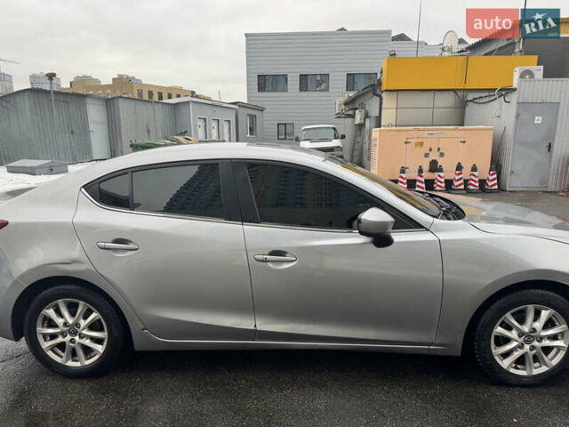 Серый Мазда 3, объемом двигателя 2 л и пробегом 184 тыс. км за 8800 $, фото 4 на Automoto.ua