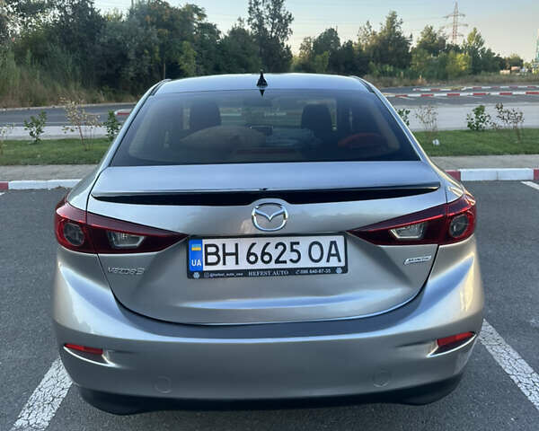 Серый Мазда 3, объемом двигателя 2 л и пробегом 210 тыс. км за 9999 $, фото 8 на Automoto.ua