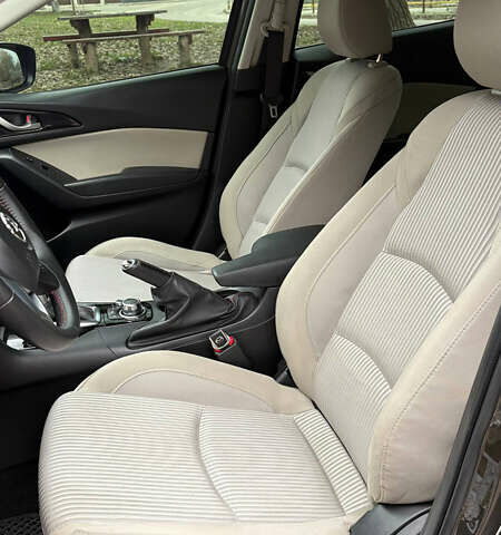 Серый Мазда 3, объемом двигателя 2 л и пробегом 104 тыс. км за 11300 $, фото 8 на Automoto.ua