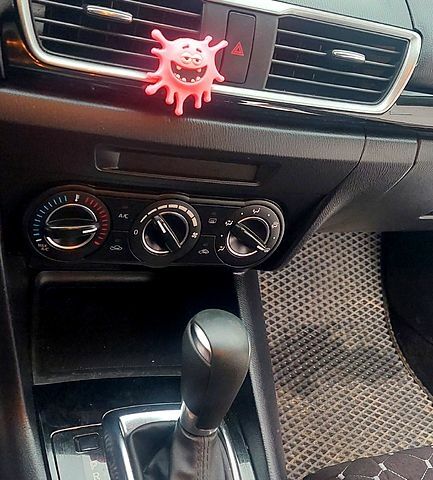 Серый Мазда 3, объемом двигателя 2 л и пробегом 181 тыс. км за 9500 $, фото 8 на Automoto.ua