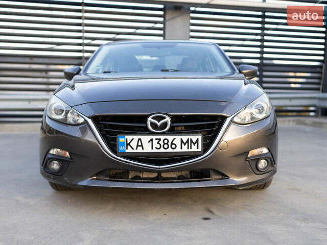 Серый Мазда 3, объемом двигателя 2.49 л и пробегом 196 тыс. км за 11800 $, фото 2 на Automoto.ua