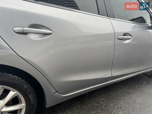 Серый Мазда 3, объемом двигателя 2 л и пробегом 184 тыс. км за 8800 $, фото 5 на Automoto.ua