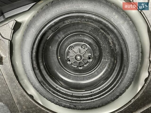 Сірий Мазда 3, об'ємом двигуна 2 л та пробігом 95 тис. км за 10500 $, фото 24 на Automoto.ua