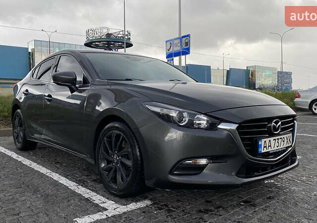 Сірий Мазда 3, об'ємом двигуна 2 л та пробігом 127 тис. км за 12500 $, фото 1 на Automoto.ua