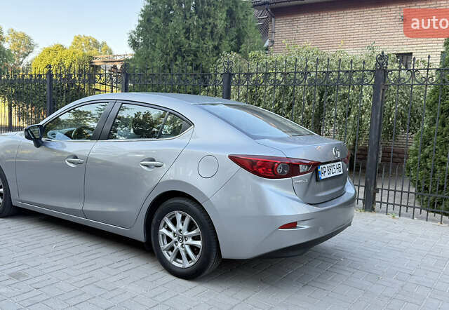 Серый Мазда 3, объемом двигателя 2 л и пробегом 186 тыс. км за 13000 $, фото 4 на Automoto.ua