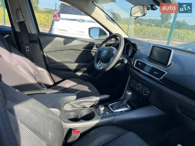 Серый Мазда 3, объемом двигателя 2 л и пробегом 201 тыс. км за 7400 $, фото 5 на Automoto.ua