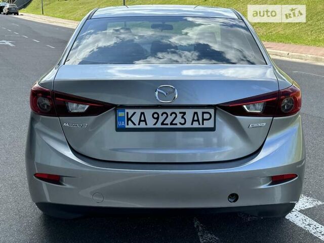 Серый Мазда 3, объемом двигателя 2 л и пробегом 160 тыс. км за 8700 $, фото 15 на Automoto.ua