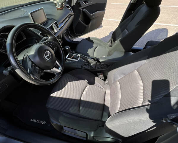 Серый Мазда 3, объемом двигателя 2 л и пробегом 160 тыс. км за 12500 $, фото 55 на Automoto.ua