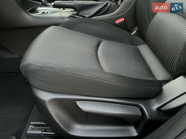 Серый Мазда 3, объемом двигателя 1.5 л и пробегом 96 тыс. км за 15900 $, фото 11 на Automoto.ua