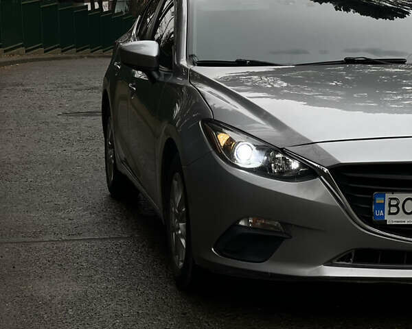 Серый Мазда 3, объемом двигателя 2 л и пробегом 201 тыс. км за 10650 $, фото 3 на Automoto.ua