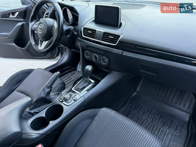 Серый Мазда 3, объемом двигателя 2 л и пробегом 186 тыс. км за 13000 $, фото 11 на Automoto.ua