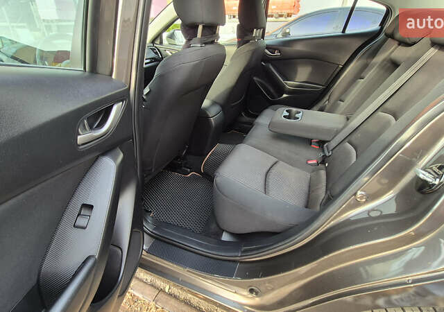 Серый Мазда 3, объемом двигателя 2 л и пробегом 171 тыс. км за 11800 $, фото 14 на Automoto.ua