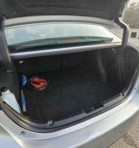 Сірий Мазда 3, об'ємом двигуна 2 л та пробігом 118 тис. км за 13300 $, фото 8 на Automoto.ua