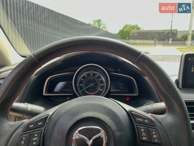 Серый Мазда 3, объемом двигателя 2 л и пробегом 150 тыс. км за 11800 $, фото 15 на Automoto.ua